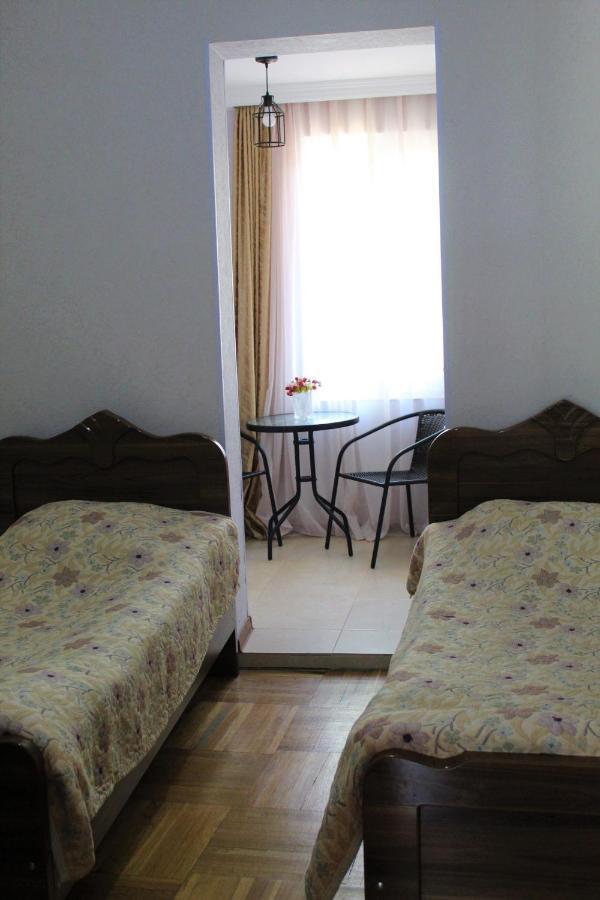 Guest House Racha Ambrolauri Exterior photo